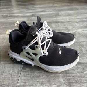 Nike Presto React Ghost